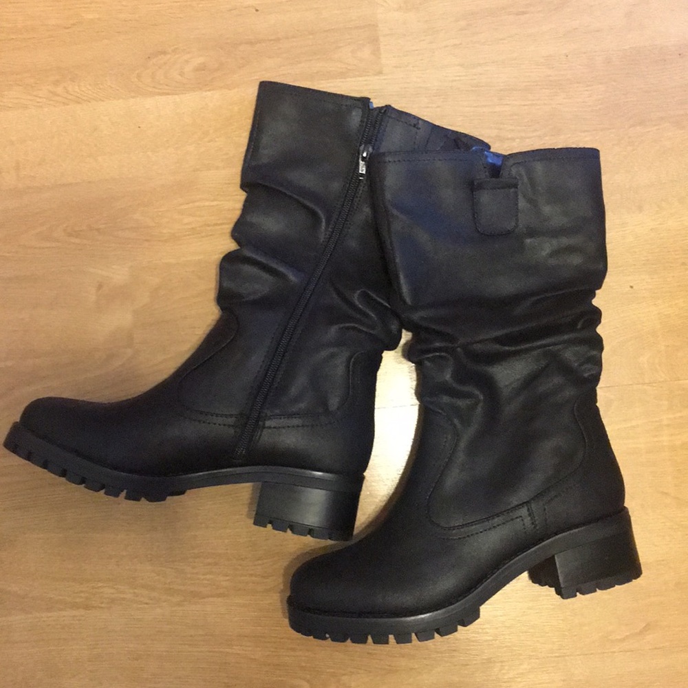 Never worn black boots